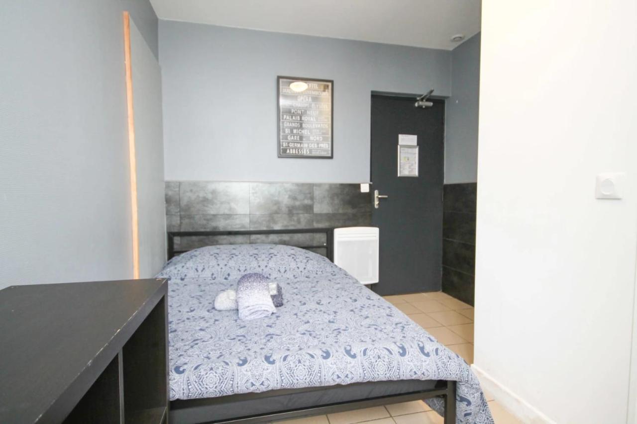 02 - Chambre Avec Lit Double Et Sdb Prive Wifi Saint-Denis  Exterior photo